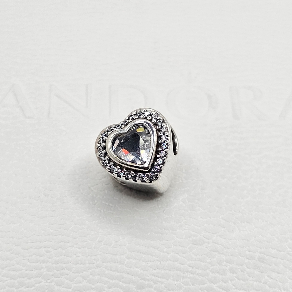 ♥️Authentic Pandora ⭐️RETIRED⭐️ LOVE CHARM